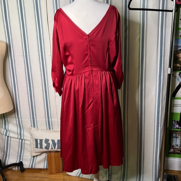 OUTLANDER x TORRID NWT Red Party Dress Plus Size 16 Vneck Swing - Picture 5 of 9